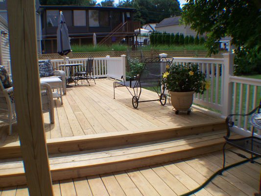 Wood Deck with Vinyl Railing