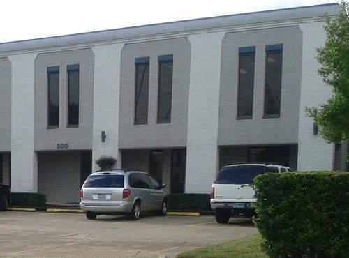 9039 Katy Freeway - Houston Office Space Now Leasing - Oak Leaf Management