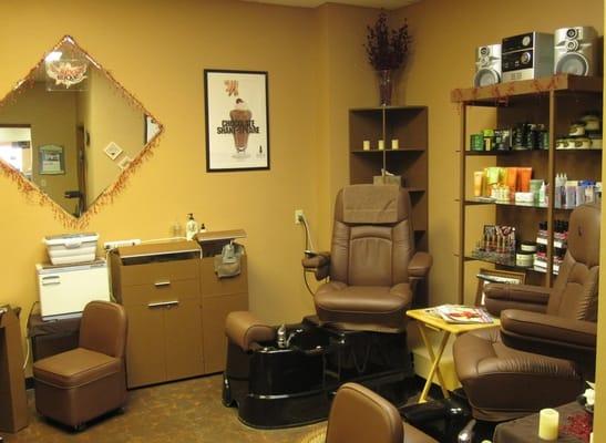 Manicure & Pedicure Room