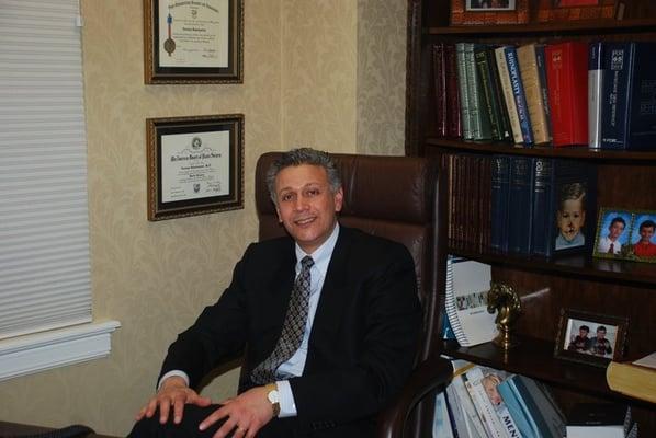 Dr Day has 15 years of plastic surgery experience and is a fellow of the American College of Surgeons.