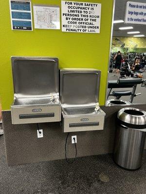 "Renovated" only 2 water fountains here and no bottle refill station