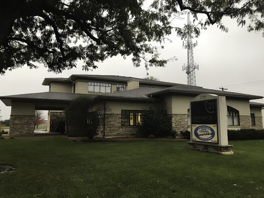 CENTURY 21 Affiliated Janesville, WI office exterior