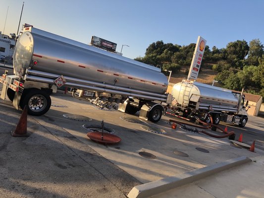 Me @ my job making sure that all these Shell stations  have fuel... for whom ever fills up here  Encino, Ca