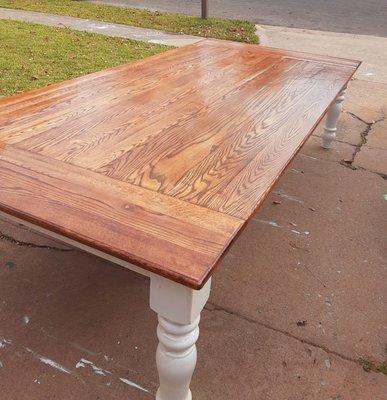 Red Oak Dining table 10 foot long. Just beautiful.