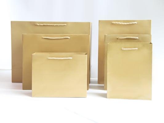 Gold Monocolor Paper Bags http://bit.ly/PBDS001