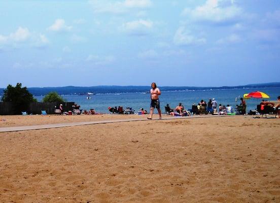 looking west from beach, on Cherry Fest Air Show day