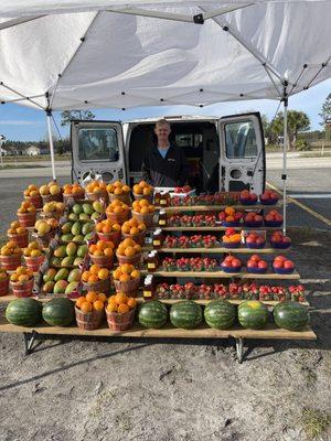 Here a beautiful fruit stand run by Kody!