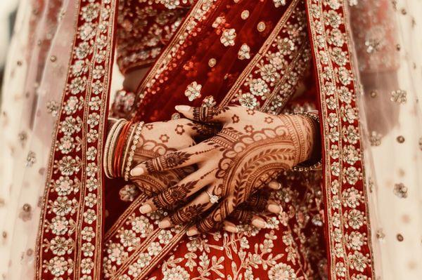 Bridal henna stain