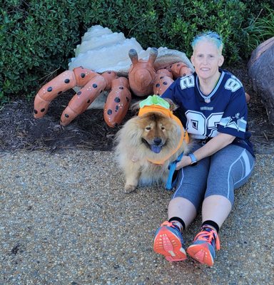 This is my Chow Chow Kona, 9 yrs old...me and the Giant Hermit Crab in Virginia Beach.