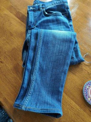 Jeans nots properly tapered