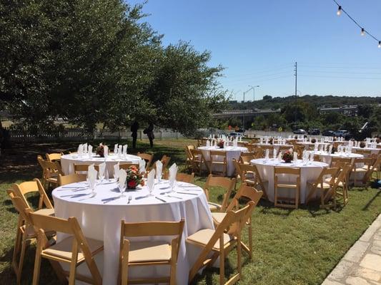 Reception on the lawn.