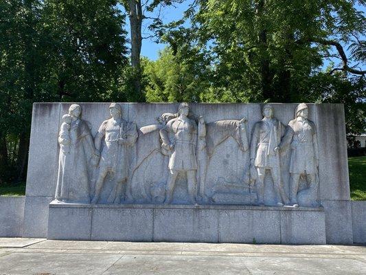 Memorial to the early settlers.