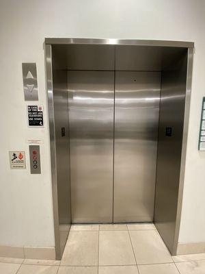 Montgomery/MEI elevator, Bloomingdale's Lenox Square