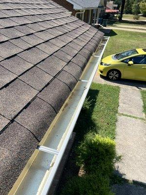 Clean gutters