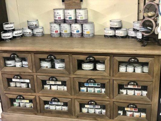 Annie Sloan Chalk Paint® Colors!