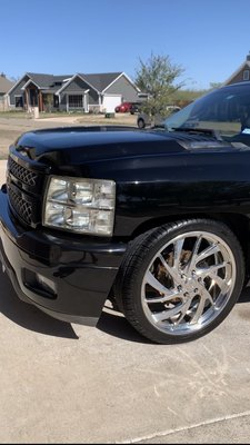 Lowered truck detailed