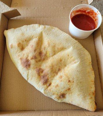 Large Calzone with sauce