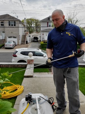 Sal is checking termite equipment before we get started.