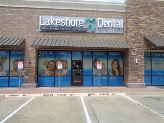 Lakeshore Dental: Front row patient parking