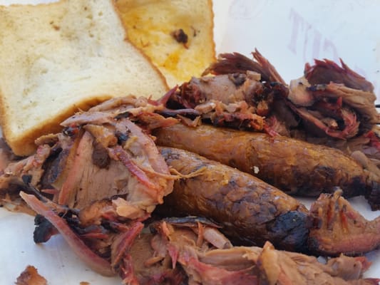 Brisket & hot link BBQ plate