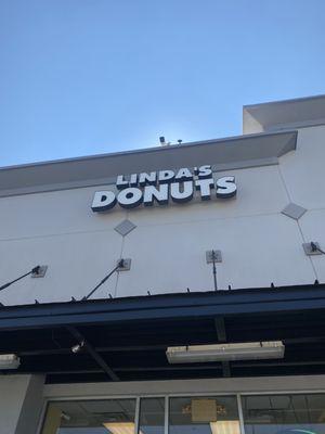 Linda's Donuts