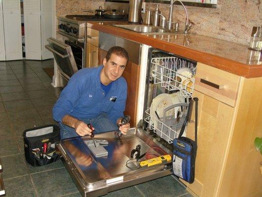 our pro technician at your service, with a smile