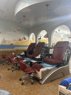 3 of the 10 large awesome massage chairs available!