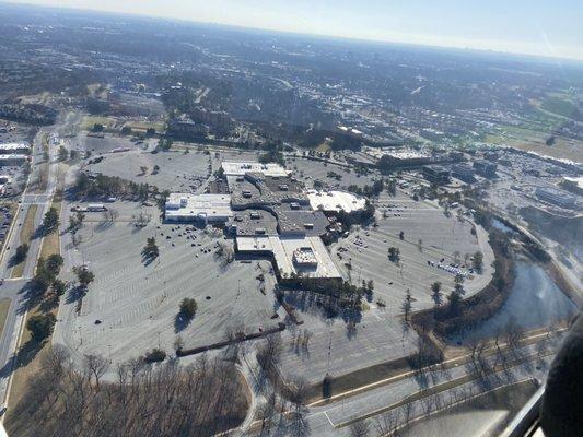 Lake forest mall