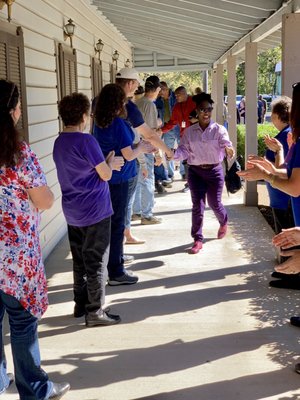 Greeting the veterans for the Thanksgiving day feast!