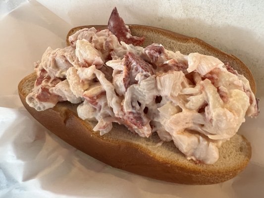 Maine Style Lobster Roll