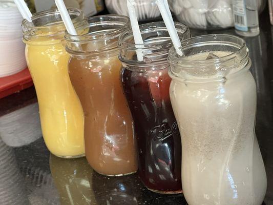 Refrescos de Naranja, Tamarindo, Jamaica y Horchata