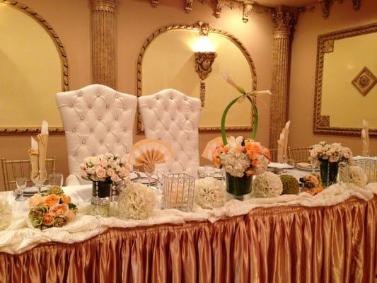 sweetheart table