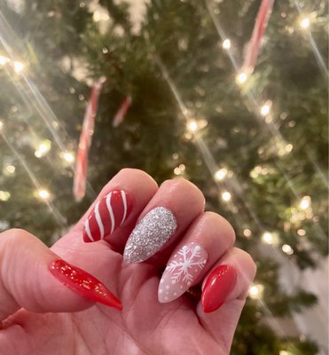 My favorite holiday nails I've ever had