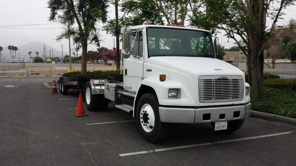 Small Easy to drive Commercial Truck with Small Trailer for the DMV Behind the wheel driving test.