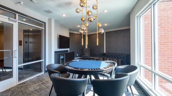 Poker room Ellipse