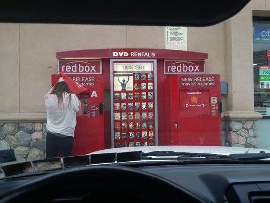 Always nice to have two redbox locations here, never a wait!