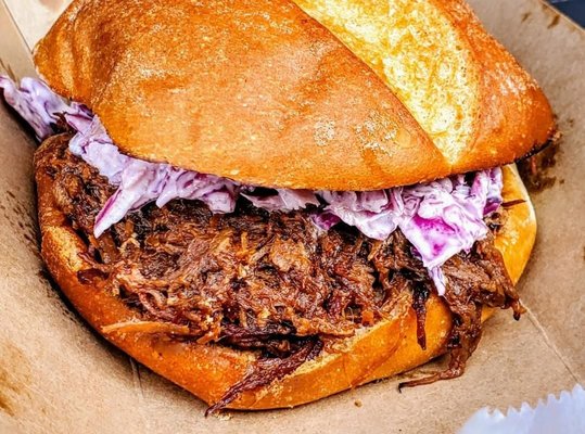 pulled beef sandwhich