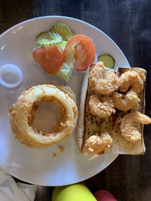 Lunch shrimp poboy