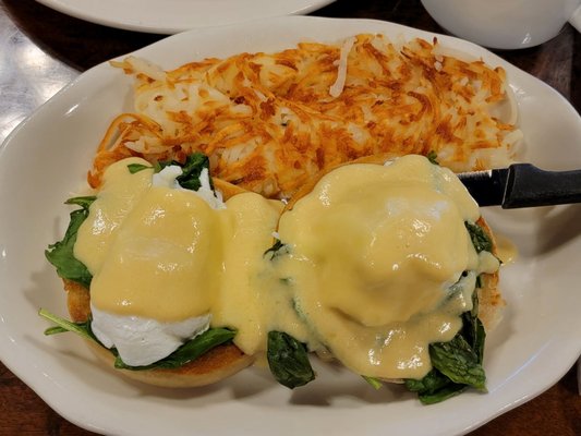 Florentine Benedict Eggs, option of Grits or Hash Browns. Light flavor, very filling.