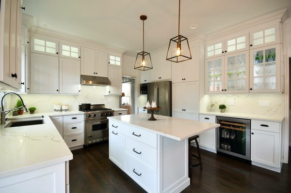 This traditional white cabinetry will always be in style~