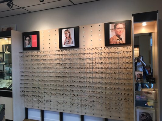 Peepers Family Eyecare Center - Mount Airy