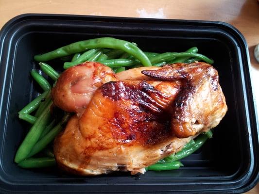 Thai rotisserie chicken with string beans