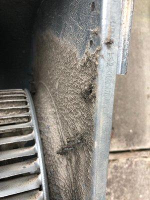 Letting dust build up like this can impact the efficiency of your Damascus furnace - regular maintenance is the key.