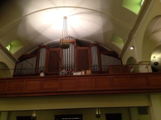 It's all about the hymns at Christ Lutheran, where they give their gorgeous pipe organ a workout on Sundays.