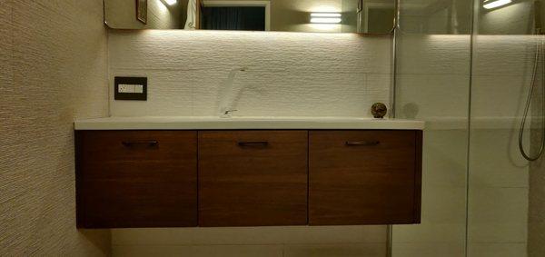 Custom bathroom vanity