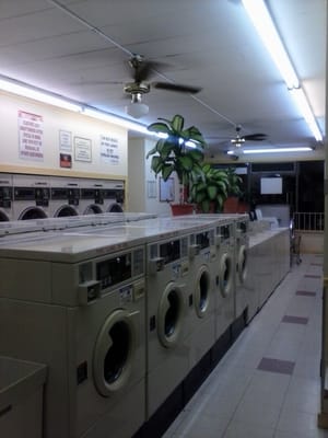 J's Clothes Spin Laundromat