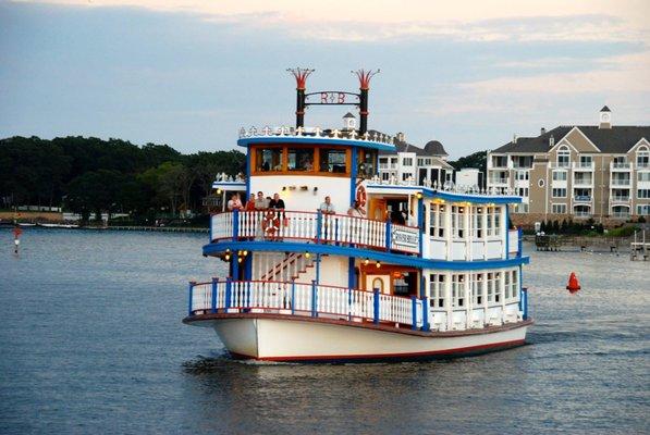 The River Belle Sightseeing & Dinner Cruise Boat