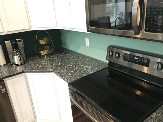 Beautiful granite countertops!