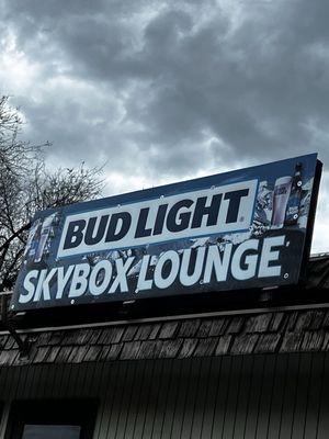 Skybox Lounge