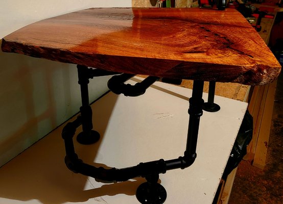 Red oak Coffee table with colored epoxy filling in the voids and 3/4" galvanized piping for the legs